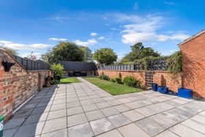 Photo 21- click for photo gallery